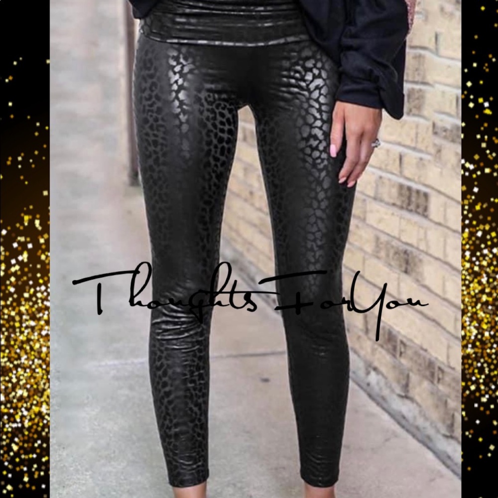 Black leggings